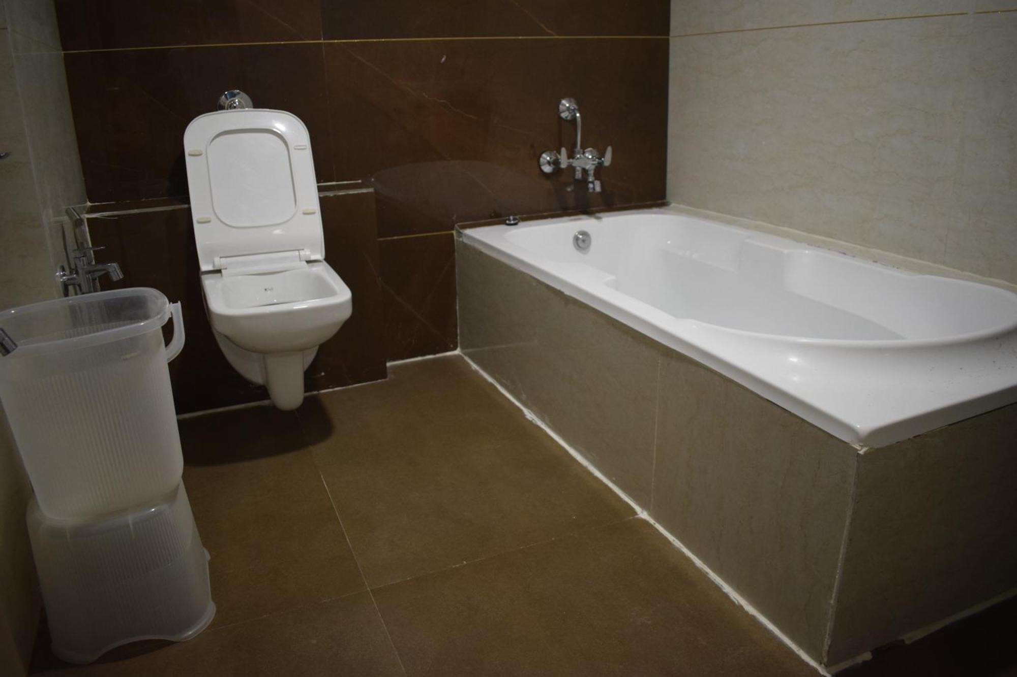 Hotel Royal Square Gandhinagar Ngoại thất bức ảnh